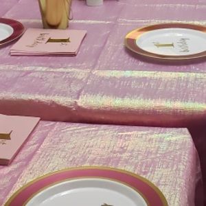 5 Iridescent Plastic Table Cover